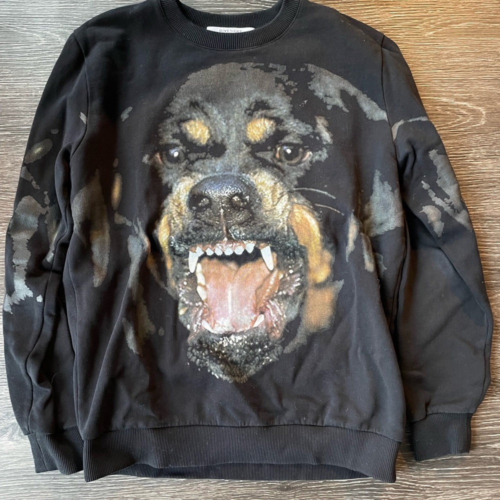 Givenchy Rottweiler. XS. Never washed. Worn maybe 8 times.